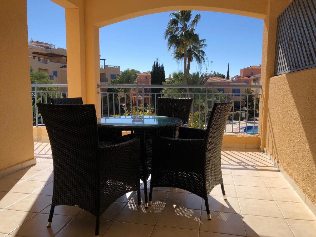 Limnaria Gardens - Modern 1 Bed, Walk To Beach & Shops Paphos Exterior foto