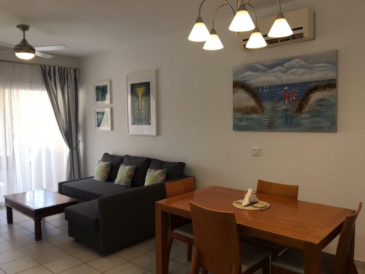 Limnaria Gardens - Modern 1 Bed, Walk To Beach & Shops Paphos Exterior foto